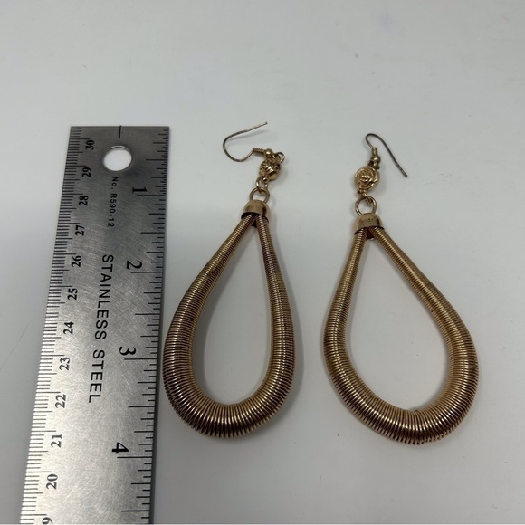 Large Gold Tone Textured Spring Teardrop Hoop Dangle Earrings Rose Bead - Picture 2 of 3